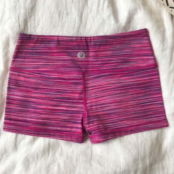 Yoga Shorts - Picture 2 of 7